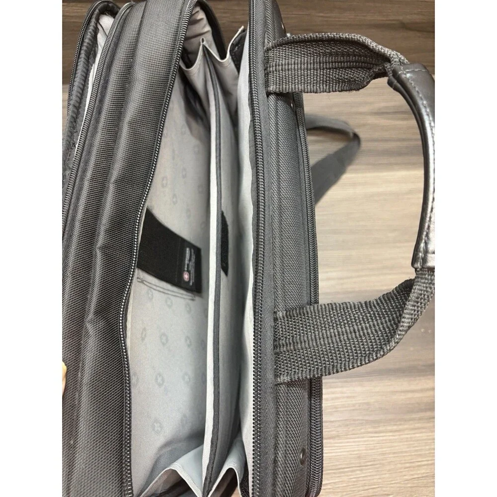SwissGear key features